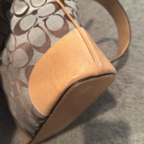 Coach handbag - Picture 9 of 11